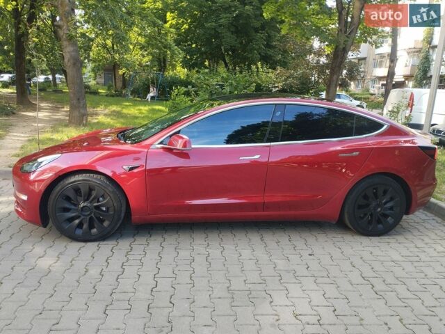 Красный Тесла Модель 3, объемом двигателя 0 л и пробегом 195 тыс. км за 15800 $, фото 3 на Automoto.ua