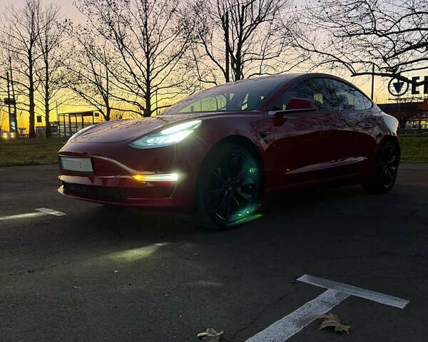 Червоний Тесла Модель 3, об'ємом двигуна 0 л та пробігом 90 тис. км за 16499 $, фото 21 на Automoto.ua