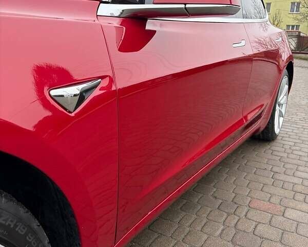Красный Тесла Модель 3, объемом двигателя 0 л и пробегом 112 тыс. км за 16500 $, фото 23 на Automoto.ua