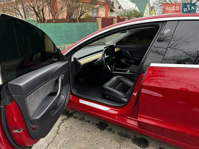 Красный Тесла Модель 3, объемом двигателя 0 л и пробегом 255 тыс. км за 13700 $, фото 9 на Automoto.ua