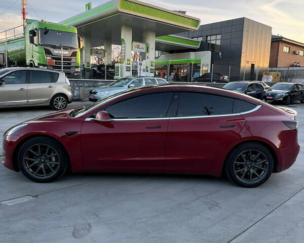 Червоний Тесла Модель 3, об'ємом двигуна 0 л та пробігом 130 тис. км за 18600 $, фото 4 на Automoto.ua