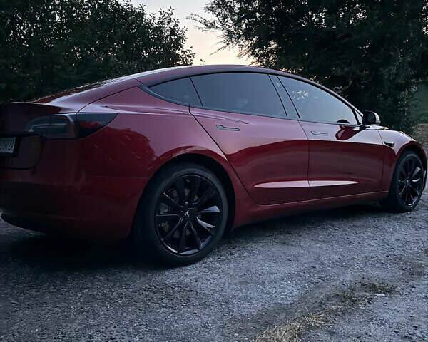 Червоний Тесла Модель 3, об'ємом двигуна 0 л та пробігом 90 тис. км за 16499 $, фото 49 на Automoto.ua