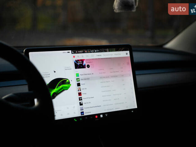 Червоний Тесла Модель 3, об'ємом двигуна 0 л та пробігом 171 тис. км за 18000 $, фото 12 на Automoto.ua