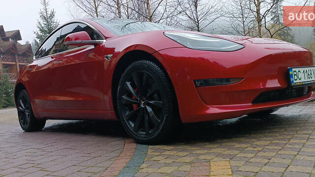 Красный Тесла Модель 3, объемом двигателя 0 л и пробегом 129 тыс. км за 20999 $, фото 54 на Automoto.ua
