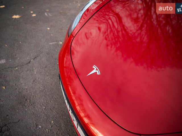 Червоний Тесла Модель 3, об'ємом двигуна 0 л та пробігом 171 тис. км за 18000 $, фото 5 на Automoto.ua