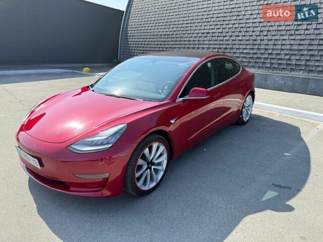 Червоний Тесла Модель 3, об'ємом двигуна 0 л та пробігом 162 тис. км за 13500 $, фото 1 на Automoto.ua