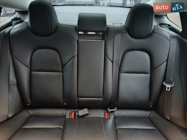 Червоний Тесла Модель 3, об'ємом двигуна 0 л та пробігом 123 тис. км за 16700 $, фото 25 на Automoto.ua