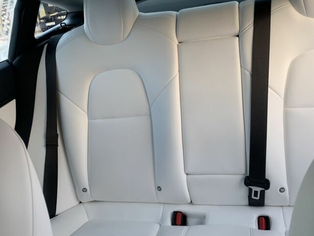 Тесла Модель 3 2018 у Полтаві на Automoto.ua Червоний Тесла Модель 3, об'ємом двигуна 0 л та пробігом 61 тис. км за 21900 $, фото 14 на Automoto.ua