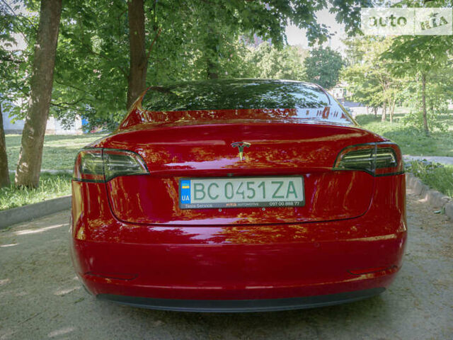 Красный Тесла Модель 3, объемом двигателя 0 л и пробегом 82 тыс. км за 29000 $, фото 50 на Automoto.ua