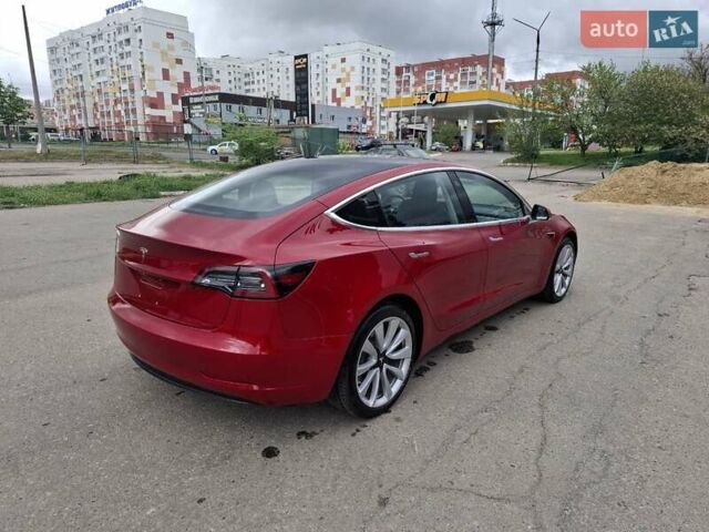 Красный Тесла Модель 3, объемом двигателя 0 л и пробегом 96 тыс. км за 16800 $, фото 2 на Automoto.ua