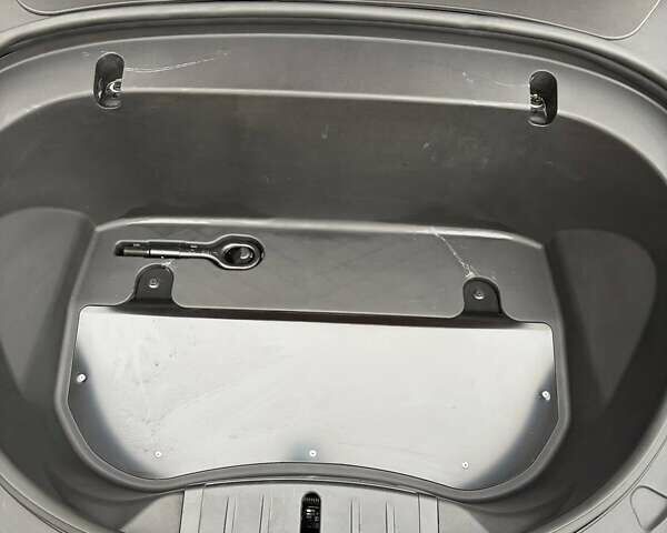 Красный Тесла Модель 3, объемом двигателя 0 л и пробегом 112 тыс. км за 16500 $, фото 78 на Automoto.ua