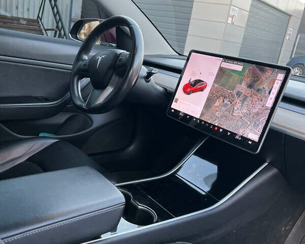 Червоний Тесла Модель 3, об'ємом двигуна 0 л та пробігом 130 тис. км за 18600 $, фото 24 на Automoto.ua