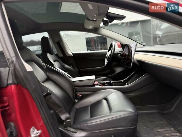 Червоний Тесла Модель 3, об'ємом двигуна 0 л та пробігом 164 тис. км за 14300 $, фото 31 на Automoto.ua