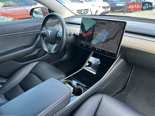 Красный Тесла Модель 3, объемом двигателя 0 л и пробегом 121 тыс. км за 16999 $, фото 30 на Automoto.ua