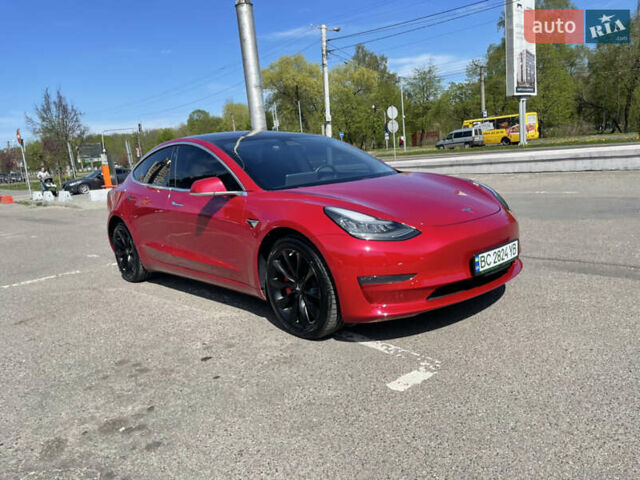 Красный Тесла Модель 3, объемом двигателя 0 л и пробегом 84 тыс. км за 17500 $, фото 18 на Automoto.ua