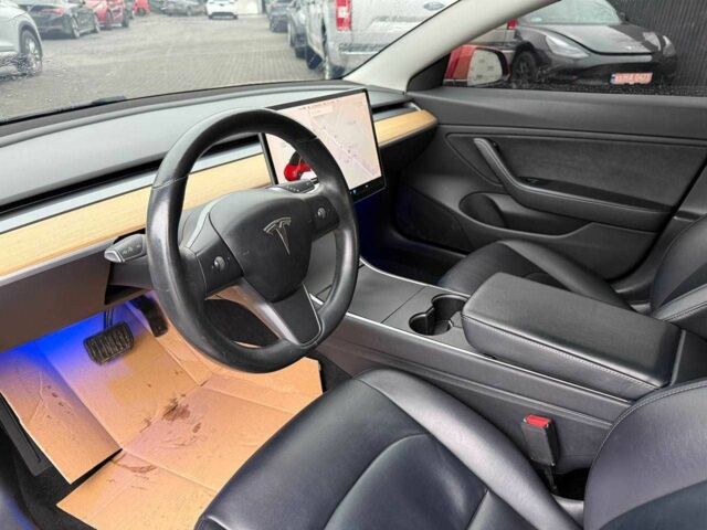 Червоний Тесла Модель 3, об'ємом двигуна 0 л та пробігом 152 тис. км за 12700 $, фото 3 на Automoto.ua