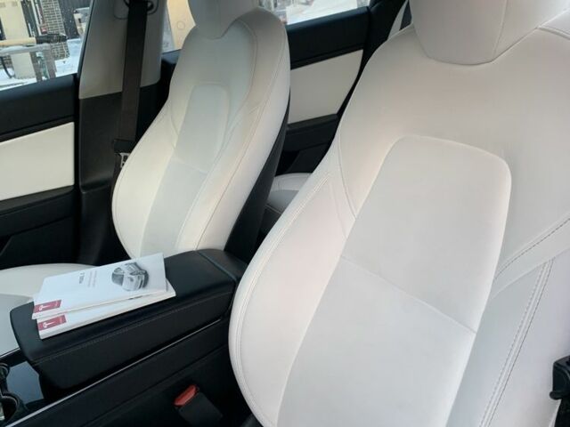 Тесла Модель 3 2018 у Полтаві на Automoto.ua Червоний Тесла Модель 3, об'ємом двигуна 0 л та пробігом 61 тис. км за 21900 $, фото 13 на Automoto.ua