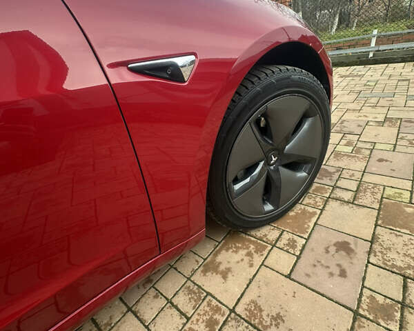 Красный Тесла Модель 3, объемом двигателя 0 л и пробегом 113 тыс. км за 14990 $, фото 4 на Automoto.ua