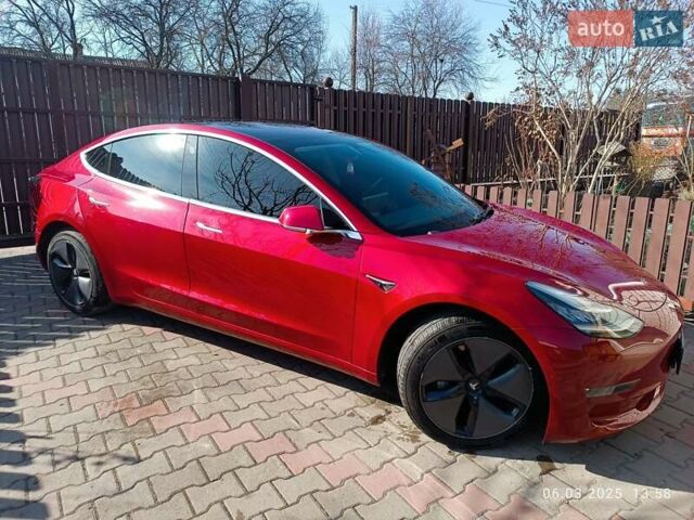 Красный Тесла Модель 3, объемом двигателя 0 л и пробегом 57 тыс. км за 17400 $, фото 44 на Automoto.ua