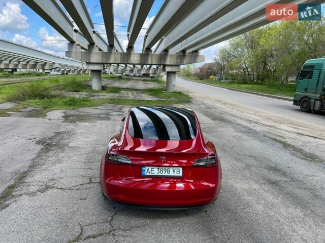 Красный Тесла Модель 3, объемом двигателя 0 л и пробегом 161 тыс. км за 16999 $, фото 10 на Automoto.ua
