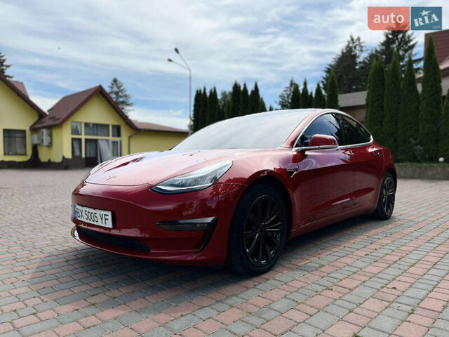Тесла Модель 3 2018 у Чернівцях на Automoto.ua Червоний Тесла Модель 3, об'ємом двигуна 0 л та пробігом 235 тис. км за 16200 $, фото 11 на Automoto.ua