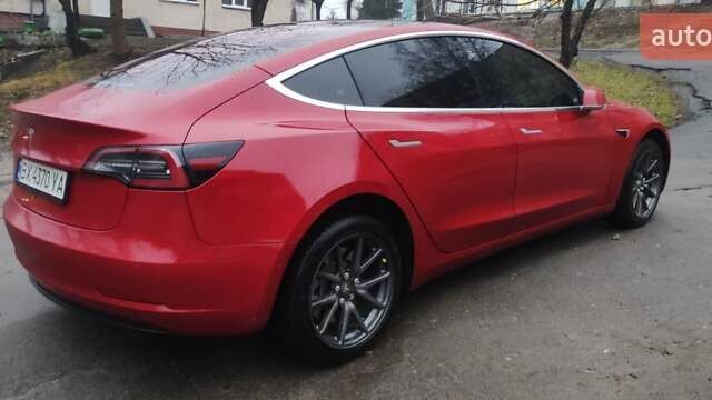 Червоний Тесла Модель 3, об'ємом двигуна 0 л та пробігом 130 тис. км за 16500 $, фото 5 на Automoto.ua