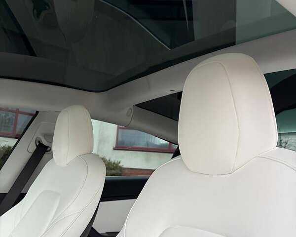 Красный Тесла Модель 3, объемом двигателя 0 л и пробегом 112 тыс. км за 16500 $, фото 73 на Automoto.ua