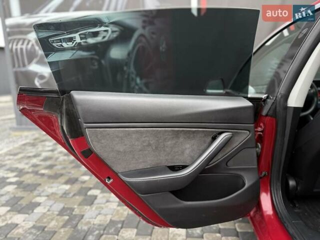 Червоний Тесла Модель 3, об'ємом двигуна 0 л та пробігом 164 тис. км за 14300 $, фото 39 на Automoto.ua