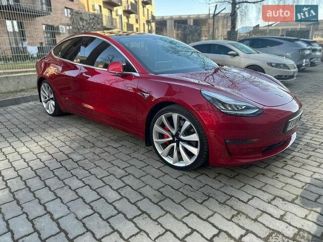 Красный Тесла Модель 3, объемом двигателя 0 л и пробегом 106 тыс. км за 16999 $, фото 1 на Automoto.ua