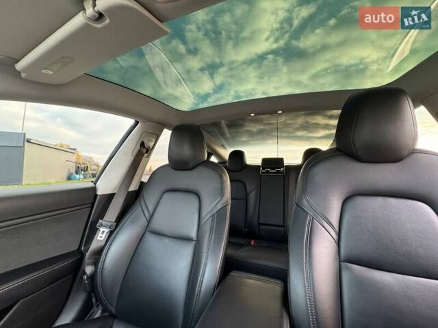 Красный Тесла Модель 3, объемом двигателя 0 л и пробегом 68 тыс. км за 17900 $, фото 16 на Automoto.ua