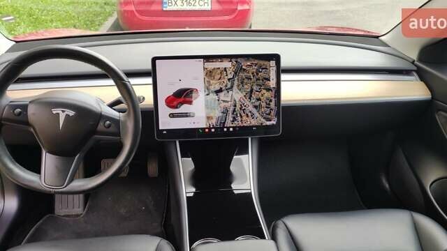 Червоний Тесла Модель 3, об'ємом двигуна 0 л та пробігом 130 тис. км за 16500 $, фото 15 на Automoto.ua