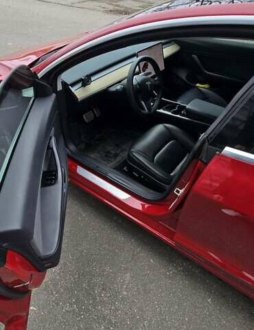 Красный Тесла Модель 3, объемом двигателя 0 л и пробегом 148 тыс. км за 17200 $, фото 7 на Automoto.ua