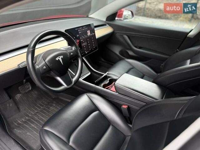 Червоний Тесла Модель 3, об'ємом двигуна 0 л та пробігом 164 тис. км за 14300 $, фото 19 на Automoto.ua