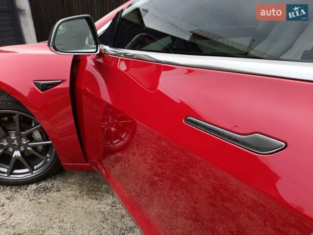 Красный Тесла Модель 3, объемом двигателя 0 л и пробегом 135 тыс. км за 20100 $, фото 50 на Automoto.ua