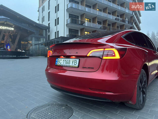 Красный Тесла Модель 3, объемом двигателя 0 л и пробегом 129 тыс. км за 20999 $, фото 12 на Automoto.ua