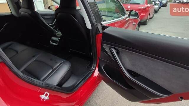 Червоний Тесла Модель 3, об'ємом двигуна 0 л та пробігом 130 тис. км за 16500 $, фото 20 на Automoto.ua