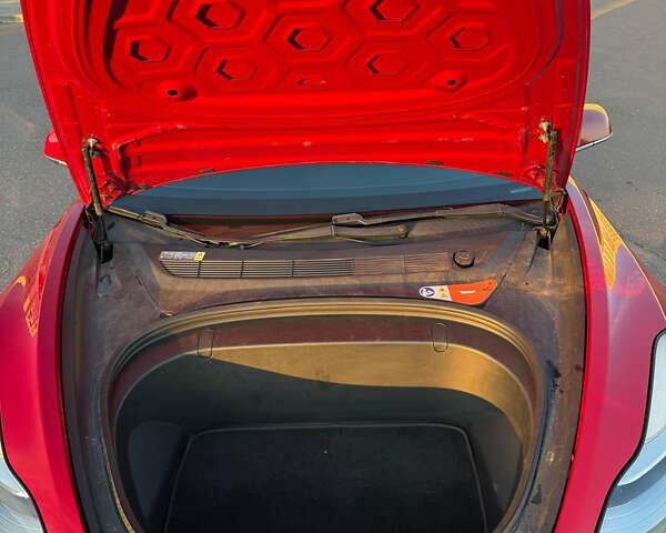 Червоний Тесла Модель 3, об'ємом двигуна 0 л та пробігом 90 тис. км за 16499 $, фото 40 на Automoto.ua