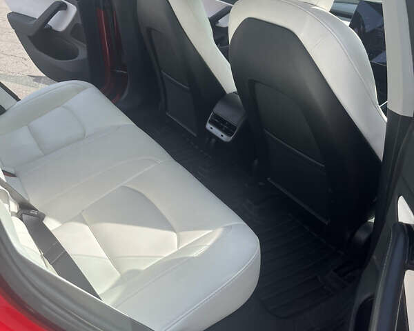 Тесла Модель 3 2018 у Харкові на Automoto.ua Червоний Тесла Модель 3, об'ємом двигуна 0 л та пробігом 155 тис. км за 15000 $, фото 5 на Automoto.ua