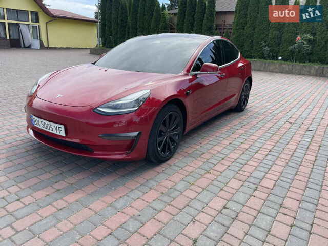Тесла Модель 3 2018 у Чернівцях на Automoto.ua Червоний Тесла Модель 3, об'ємом двигуна 0 л та пробігом 235 тис. км за 16200 $, фото 10 на Automoto.ua