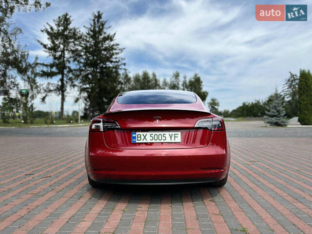 Тесла Модель 3 2018 у Чернівцях на Automoto.ua Червоний Тесла Модель 3, об'ємом двигуна 0 л та пробігом 235 тис. км за 16200 $, фото 15 на Automoto.ua