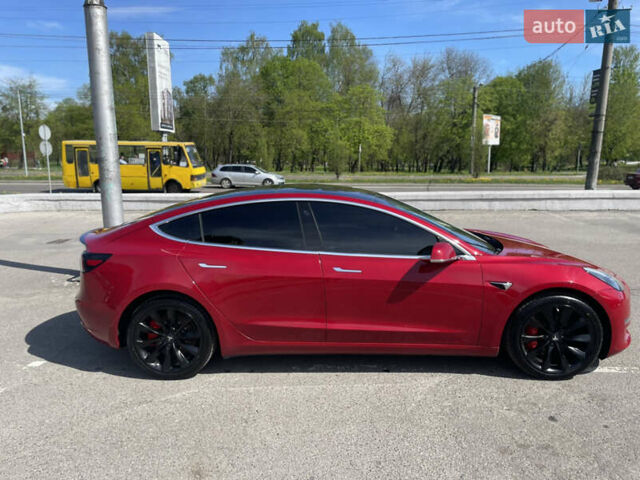 Красный Тесла Модель 3, объемом двигателя 0 л и пробегом 84 тыс. км за 17500 $, фото 12 на Automoto.ua