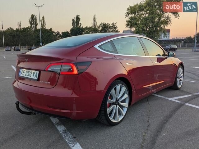Червоний Тесла Модель 3, об'ємом двигуна 0 л та пробігом 130 тис. км за 18500 $, фото 17 на Automoto.ua