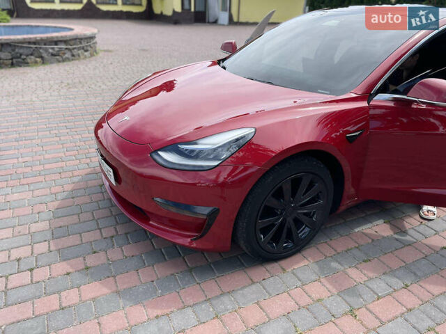 Тесла Модель 3 2018 у Чернівцях на Automoto.ua Червоний Тесла Модель 3, об'ємом двигуна 0 л та пробігом 235 тис. км за 16200 $, фото 4 на Automoto.ua