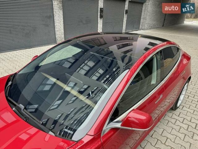 Червоний Тесла Модель 3, об'ємом двигуна 0 л та пробігом 52 тис. км за 17499 $, фото 23 на Automoto.ua