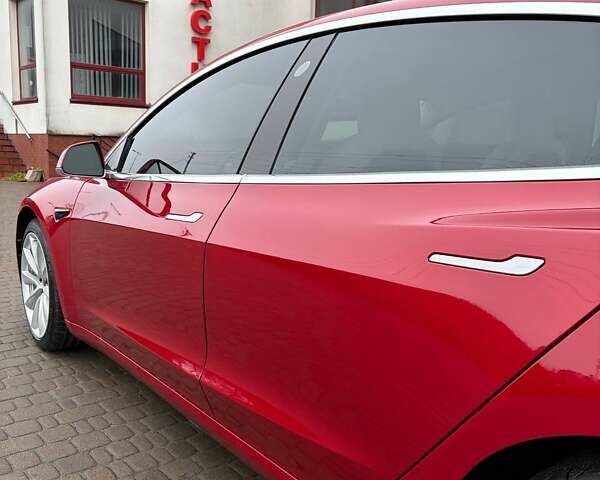 Красный Тесла Модель 3, объемом двигателя 0 л и пробегом 112 тыс. км за 16500 $, фото 29 на Automoto.ua