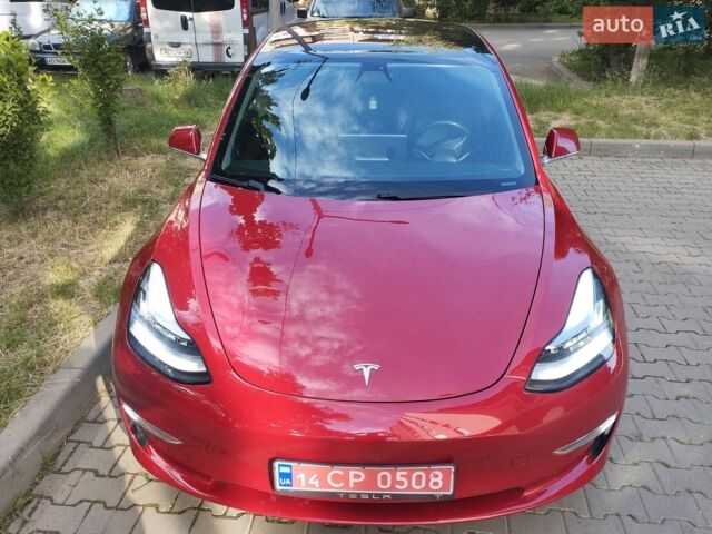 Красный Тесла Модель 3, объемом двигателя 0 л и пробегом 195 тыс. км за 15800 $, фото 1 на Automoto.ua