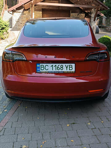 Красный Тесла Модель 3, объемом двигателя 0 л и пробегом 129 тыс. км за 20999 $, фото 69 на Automoto.ua