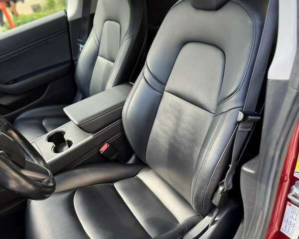 Красный Тесла Модель 3, объемом двигателя 0 л и пробегом 108 тыс. км за 15600 $, фото 20 на Automoto.ua