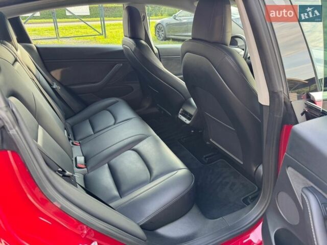 Красный Тесла Модель 3, объемом двигателя 0 л и пробегом 137 тыс. км за 16500 $, фото 14 на Automoto.ua