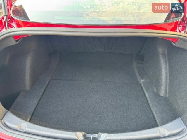 Красный Тесла Модель 3, объемом двигателя 0 л и пробегом 137 тыс. км за 16500 $, фото 12 на Automoto.ua